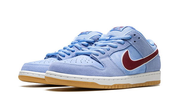 Nike SB Dunk Low "Philadelphia Phillies"