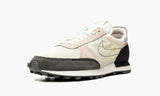 Nike Daybreak Type "Light Orewood Black"