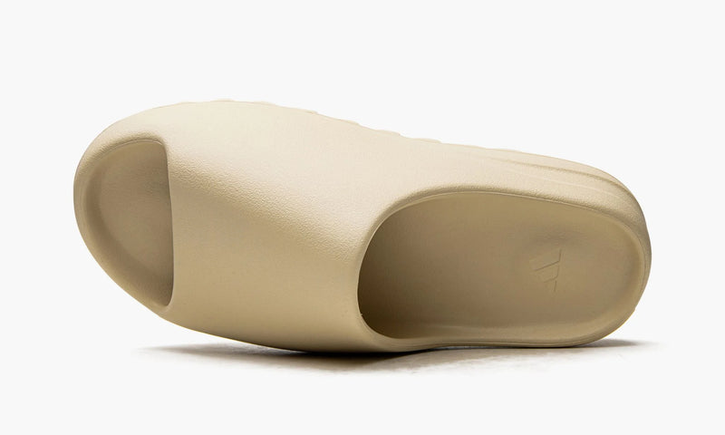 Yeezy Slide "Bone" (Second Release)