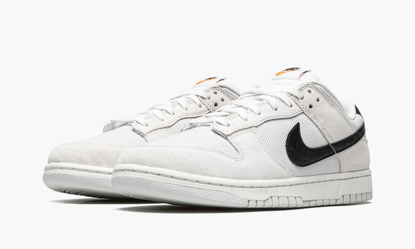 Nike Dunk Low SE "Certified Fresh"