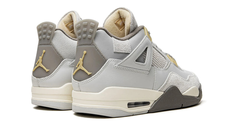 Air Jordan 4 SE "Craft Photon Dust"