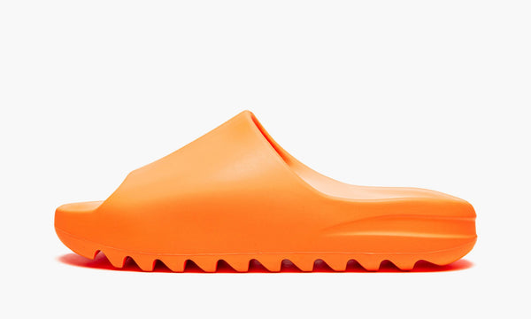 Yeezy Slide "Enflame Orange"