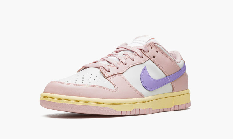 Nike Dunk Low "Pink Oxford" (W)