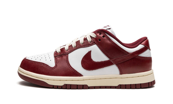 Nike Dunk Low PRM "Vintage Team Red" (W)