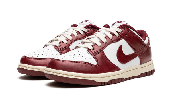 Nike Dunk Low PRM "Vintage Team Red" (W)