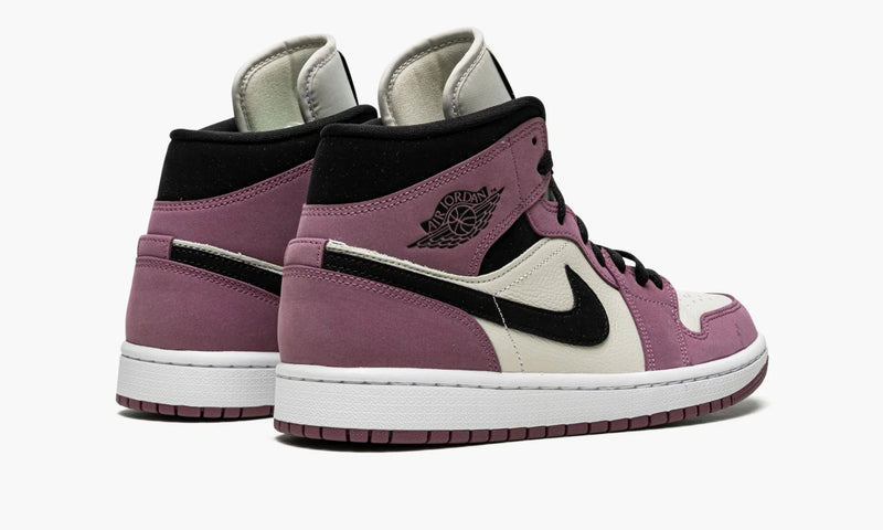 Air Jordan 1 Mid SE "Light Mulberry" (W)