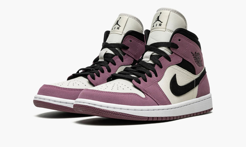 Air Jordan 1 Mid SE "Light Mulberry" (W)